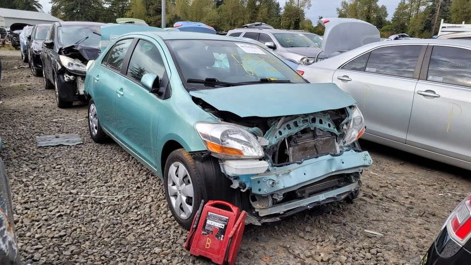 Toyota Yaris 2008 transmisión automática fabricante de equipos originales 59 k millas (LKQ ~ 435814484) Foto 2 de 4