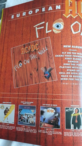AC/DC Fly On the Wall Customised T-Shirt & Tour Programme - Picture 8 of 8