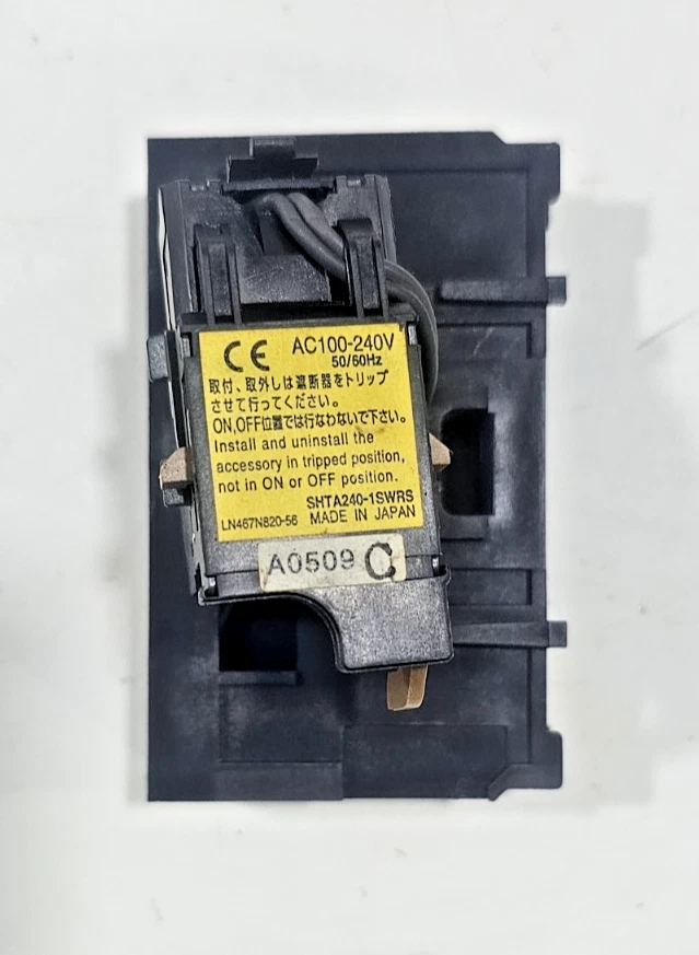 MITSUBISHI SHTA240-1SWRS Used Working Power Distribution Circuit Breaker