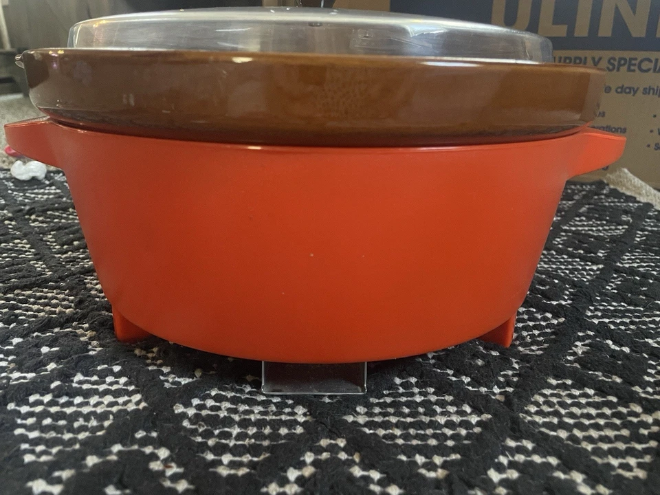 Vintage 1970's Rival Casserole Crock-Pot 2-Qt. Retro Orange Model 3500 RARE - Image 3 of 4