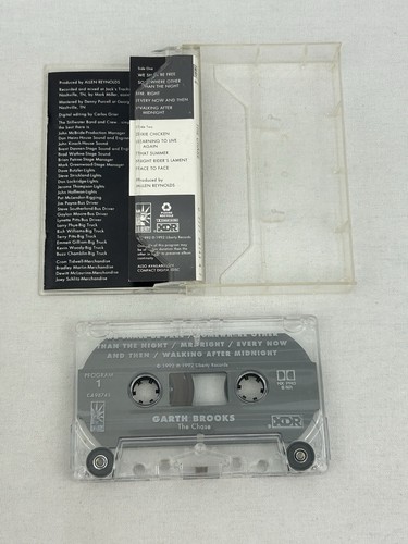 Garth Brooks "The Garth Brooks Collection" & “The Chase” - 2 Cassette Lot Tested - Picture 7 of 9