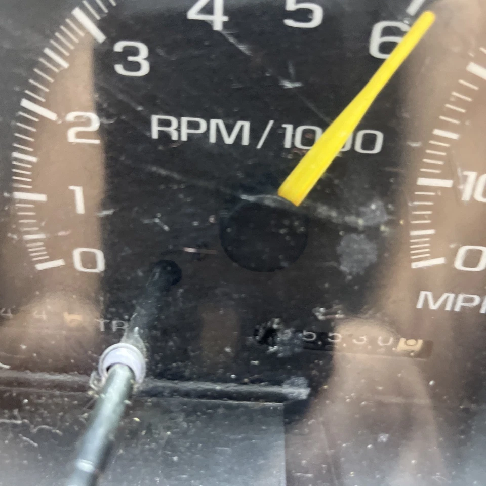 95-99 Chevy Silverado Sierra Tahoe 1500 2500 Instrument Cluster 135k Miles OEM - Image 2 of 4