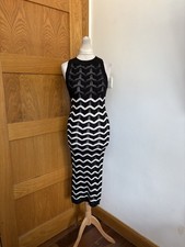 AX Paris Zig Zag Knitted Dress Colour Black/White Size S/M UK Size 8-10