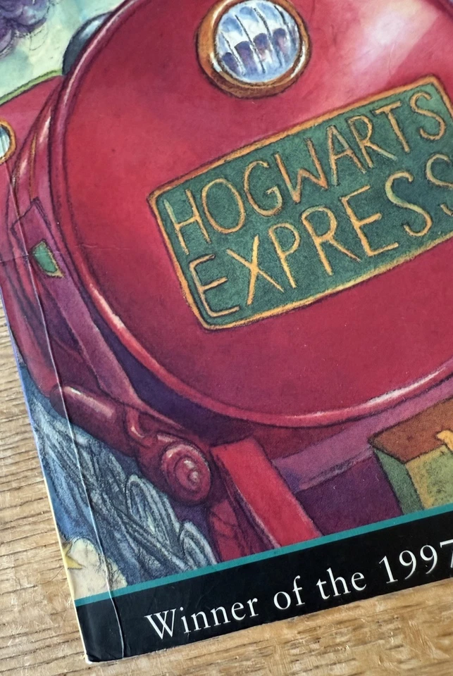 Harry Potter  Philosopher's Stone 1st Edition /  Print PB Young Wizard Errors - Image 4 of 4