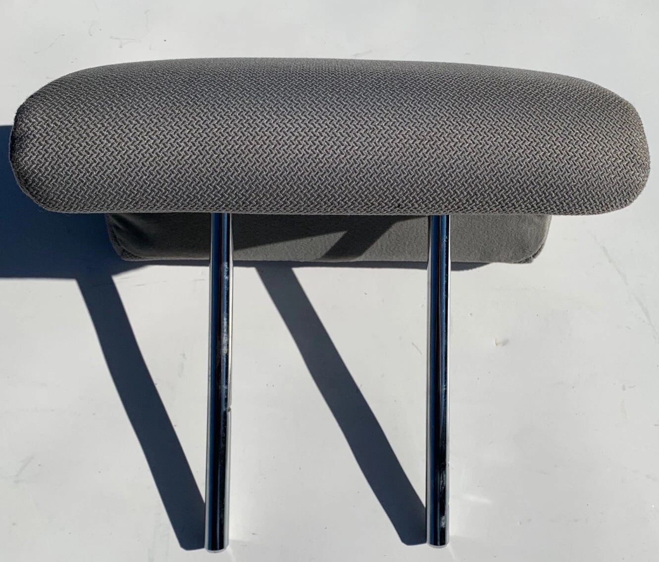 toyota rear middle headrest back oem 