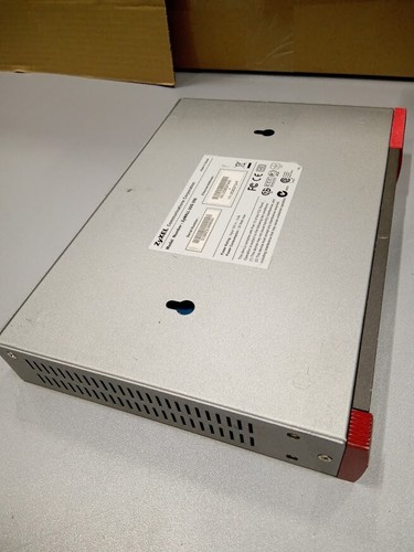 ZyXel ZyWall USG 200 Unified Security Gateway Taiwan Not Tested For Parts - Picture 11 of 13
