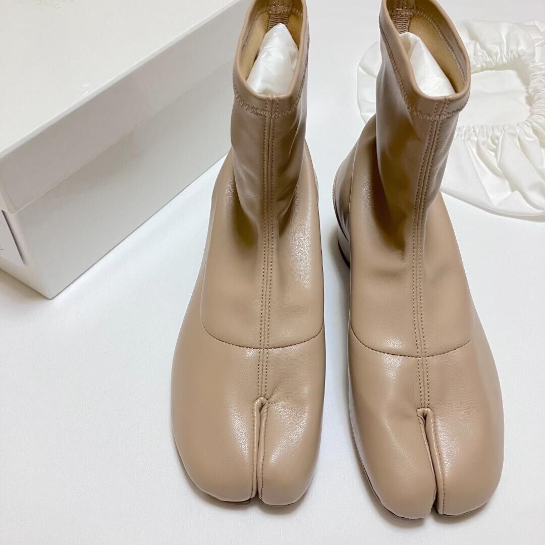 Maison Margiela Leather Tabi Short Boots 36 Beige authentic Maison Margiela Leather Tabi Short Boots 36 Beige authentic