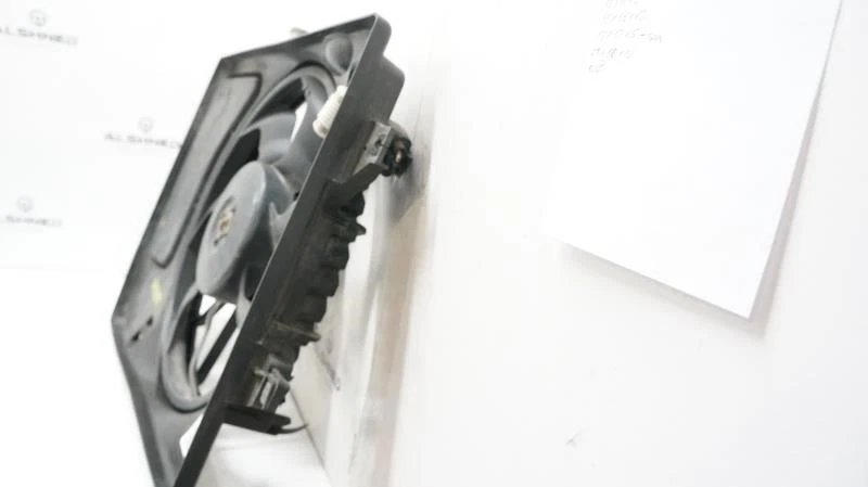 2011 Hyundai Elantra Radiator Cooling Fan Motor Assembly 25380-3X000 OEM - Image 4 of 4