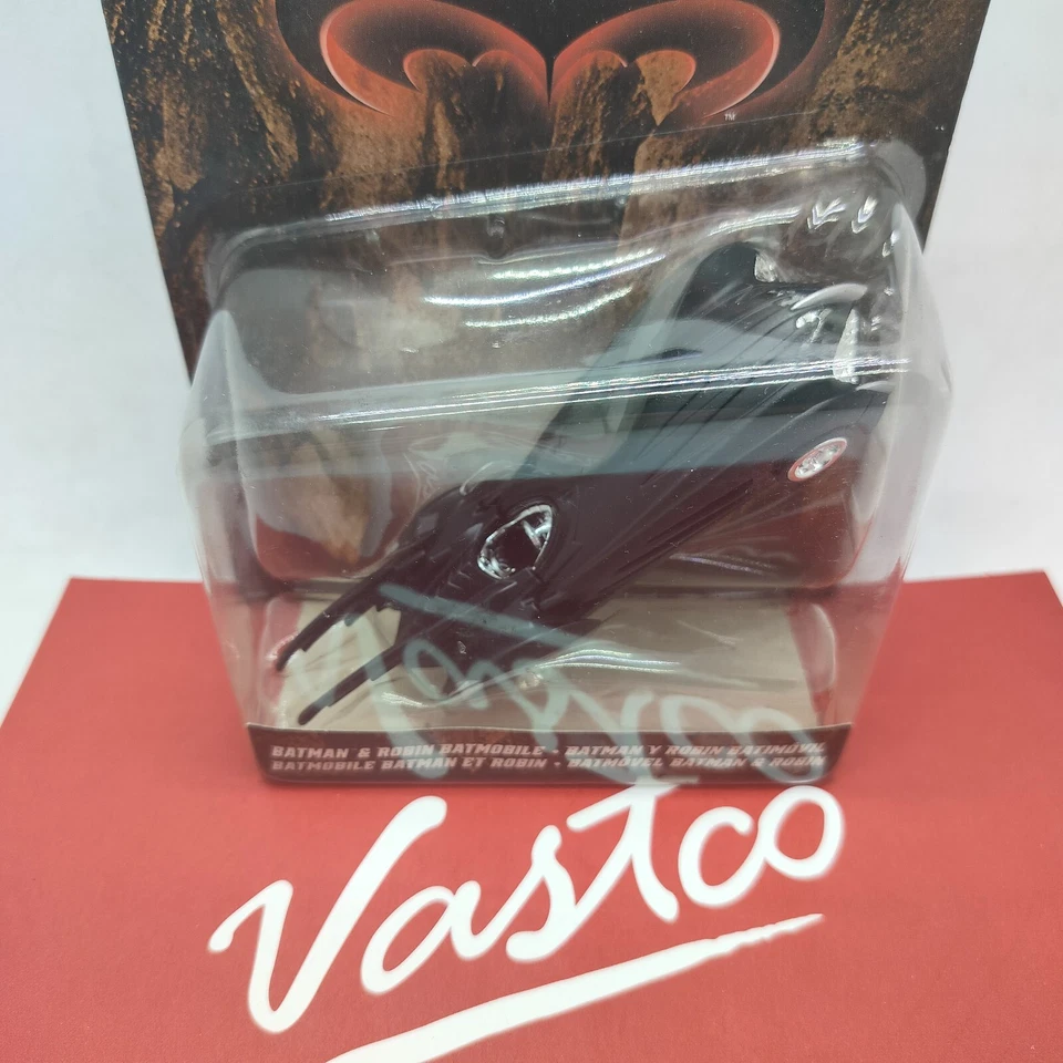 2012 Hot Wheels DC Comics Batman & Robin Batmobile Diecast 1/50 Scale X4035 - Image 2 of 4