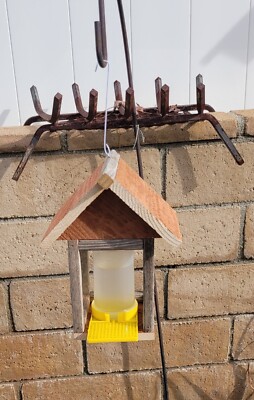 Bee Feeder Support  ''Pagoda'' type.
