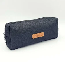 Basic Pencil Case Zippered. Black.