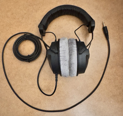 Beyerdynamic DT 770 PRO 80 Ohm Studio Headphones   Excellent Condition