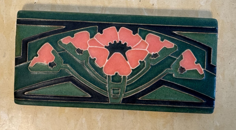 Motawi Tileworks Art Deco Poppy Border Tile pink and green