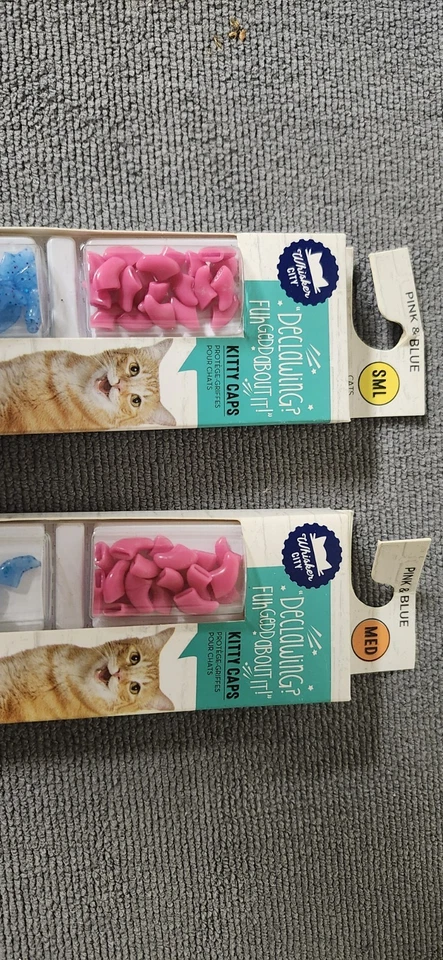 Gorras para gatitos. Mantiene a tu gato alejado de las garras de muebles y arañazos Foto 2 de 3