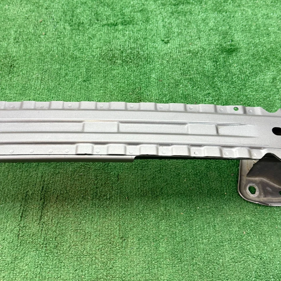 Barra de impacto de refuerzo para parachoques trasero Subaru Ascent 2019-2024 OEM Foto 4 de 4