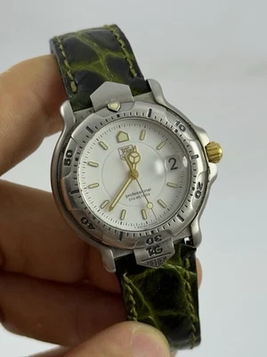 TAG Heuer 6000 WH1251 Watch The gold part under the frame is missing.NO:204 - Image 1 of 4