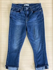Signature Levis Strauss Jeans Womens 30 Blue Straight Capri Stretch Denim Cuffed