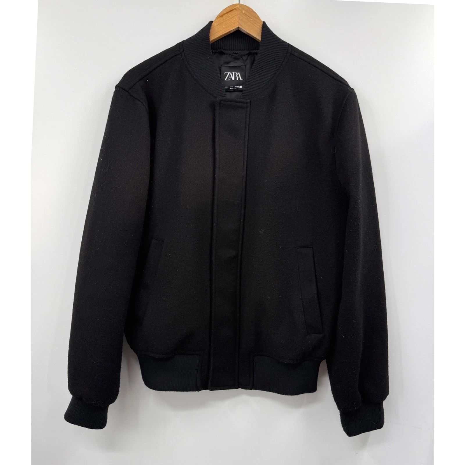 Zara Bomber Jacket Men Large Black Textured Full Zip Snap Closure Outerwear - product detail image 2