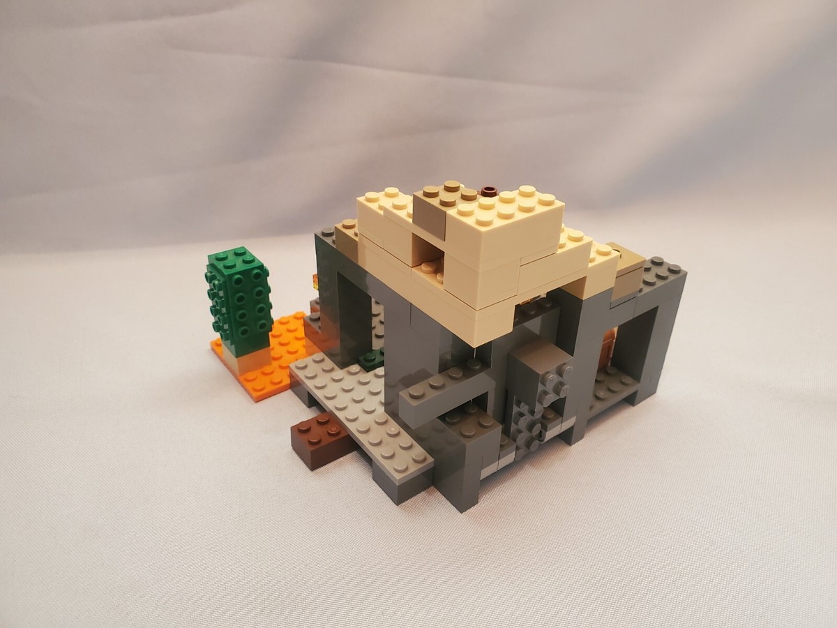 Desert Village Lego Microworld LEGO Minecraft #21119 The Dungeon
