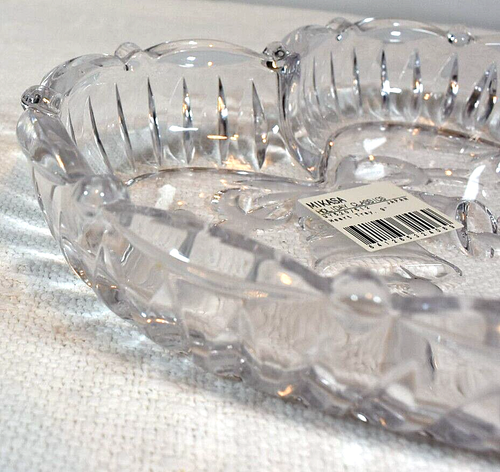 MIKASA Holiday Classic Heavy Crystal Heart-Shaped Dish w/Frosted Bells & Leaves - Picture 11 of 11