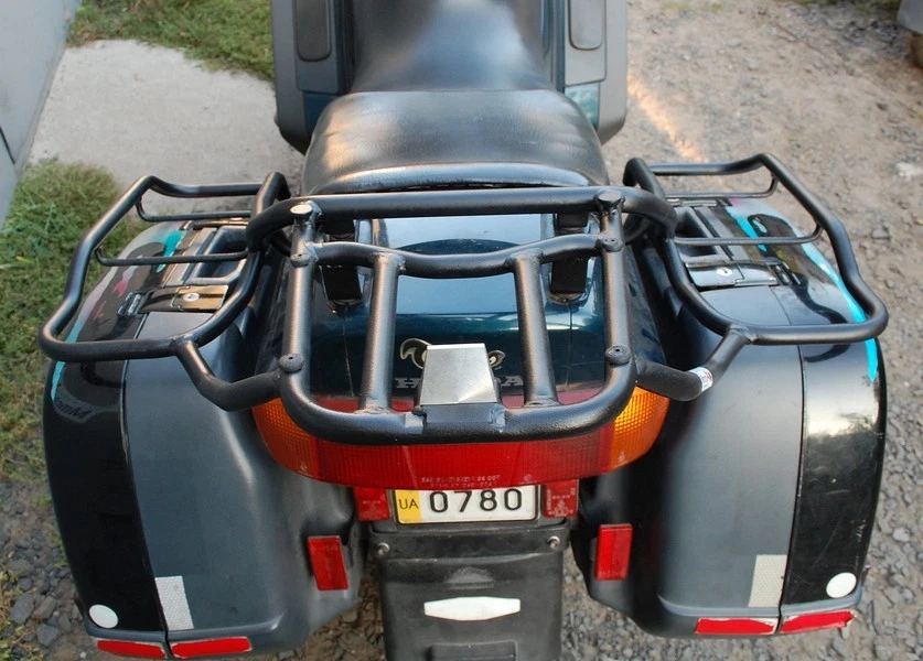 Sistema portaequipajes Honda ST1100 Pan europeo totalmente soldado Givi monokey + REGALO Foto 2 de 4