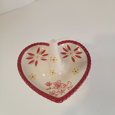 Temp-tations By Tara Old World Pattern Red Heart Ring Dish Holder