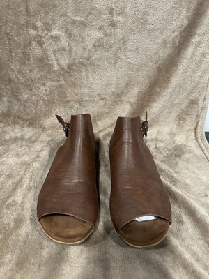 Pierre Dumas Kori Brown Faux Leather Open Peep Toe Slingback Sandals Women s 8.5