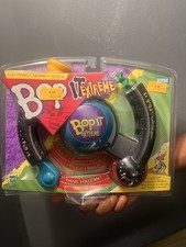 New  Sealed Bop It Extreme Handheld Electronic Game from Toys R Us w/tag