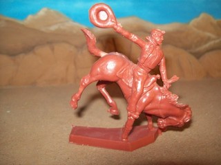 Hard to find vintage Cherilea one piece plastic casting Cowboy & Bronco OP