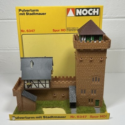 NOCH 6347 HO Pulverturm mit Stadtmauer Castle Tower w Base Prebuilt Landscaped