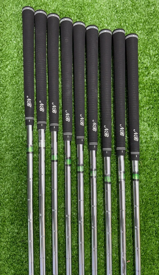 Juego de hierros AFC-202 dorado tamaño mediano 3-PW+SW TT Lite damas acero NUEVOS AGARRES EN MUY BUENA CONDICIÓN/sa6600 Foto 4 de 4