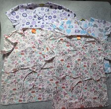Scrubs Lot 4 Nickelodeon Smiles  Scrubs Womens Small V Neck Wrap Print