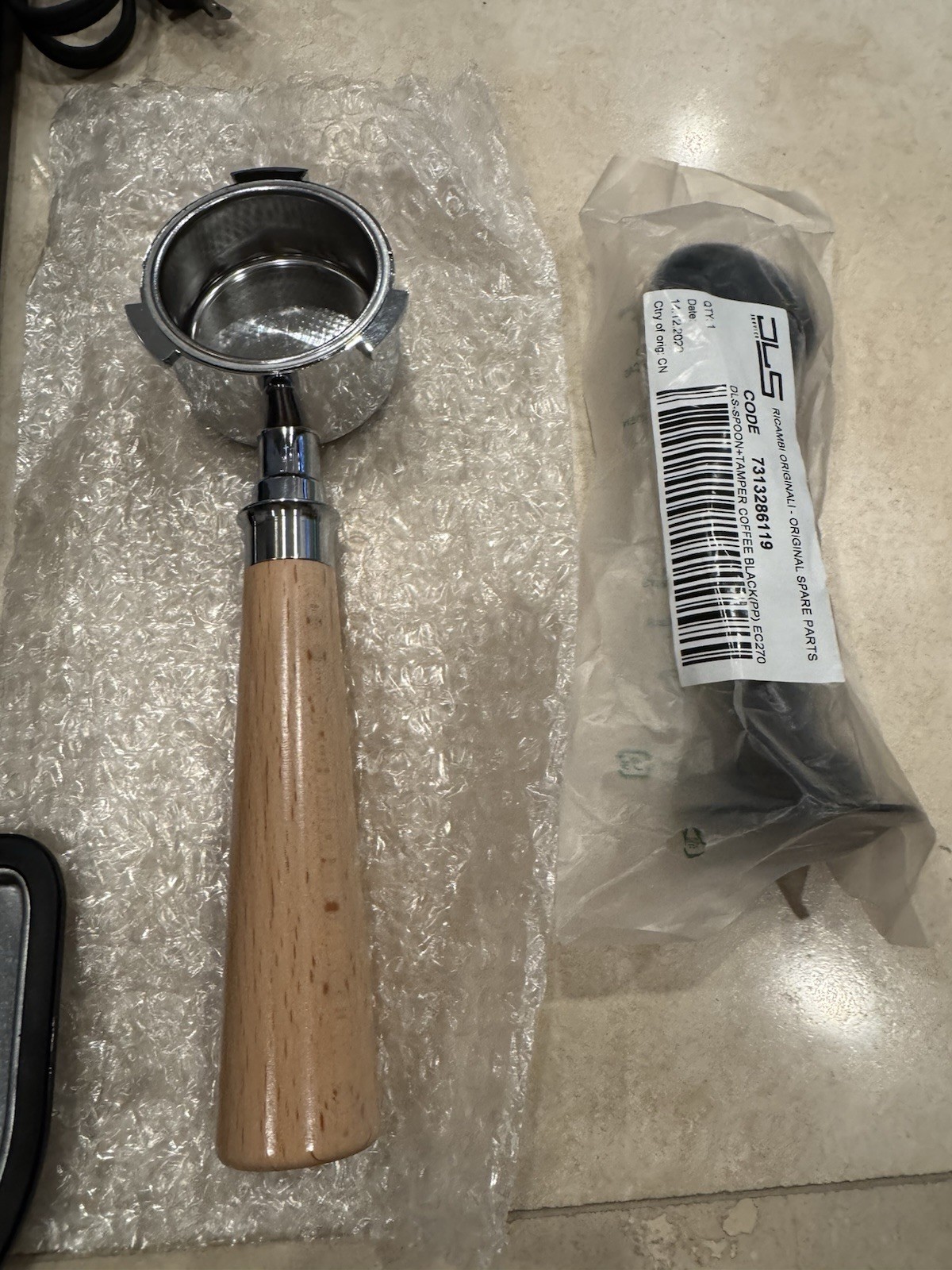 De'Longhi EC885M Dedica Arte Espresso Machine Upgraded Bottomless Portafilter