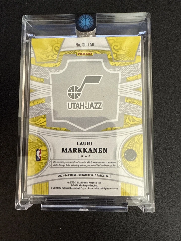 Camiseta deportiva Crown Royale Lauri Markkanen Silhouettes usada en juegos automática 1/5 🔥🔥 Foto 4 de 4