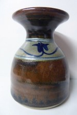 TONY BARNES MOONSHINE AUSTRALIAN  POTTERY CERAMIC STUDIO VASE MAKERS STAMP BASE