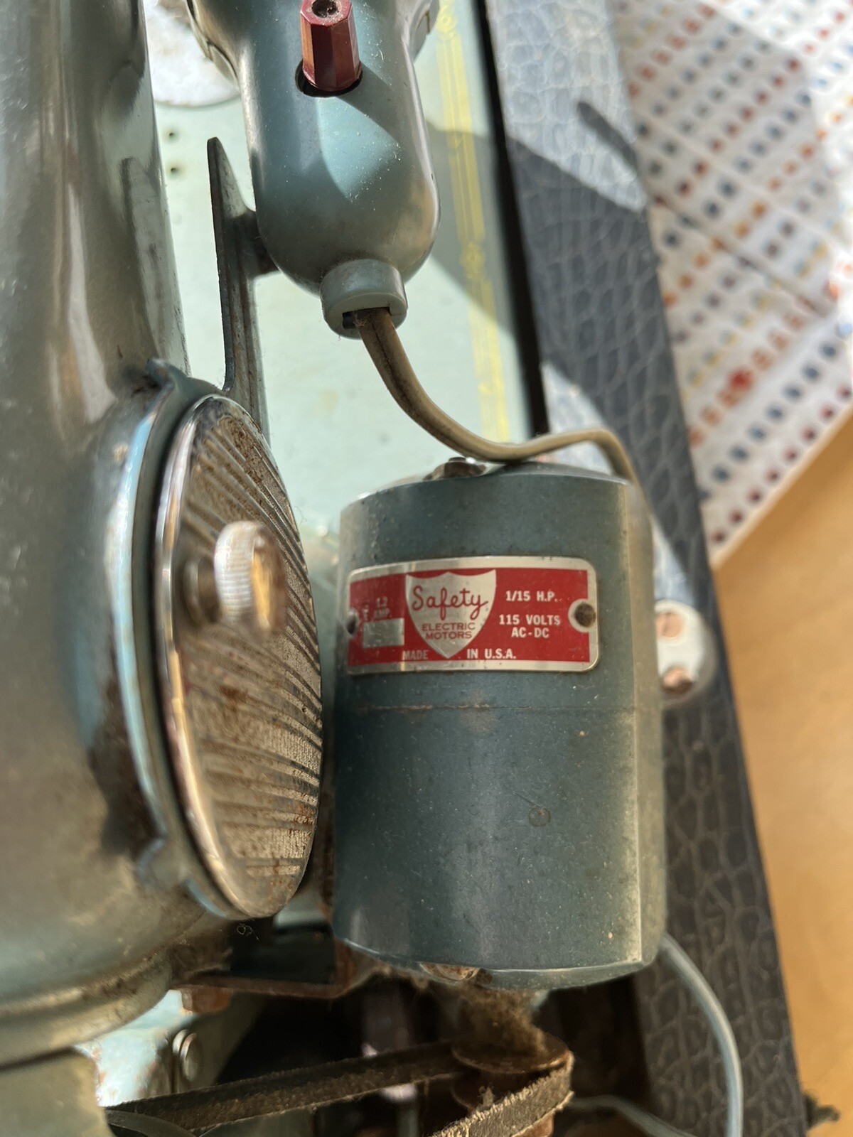 Vintage Remington Deluxe Precision Family Sewing Machine Japan