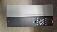 Inverter Danfoss VLT FC302 15kW nuovo FC‐302P15KT5E20H1XGXXXX • 380‐500V • mai usato