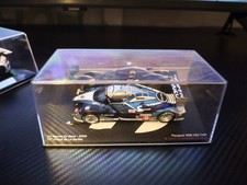 Voiture Peugeot 908 HDI FAP 2009 24h Du Mans (boite plexiglas) 1/43eme bon etat
