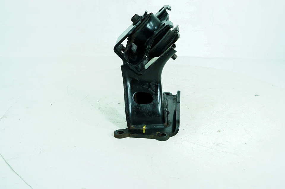 Montaje y soporte de motor Nissan Titan XD 16-19 OEM lado del conductor 5116 Foto 3 de 4