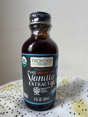 Frontier Co-op Organic Pure Indonesian Vanilla Extract 2 fl oz (59ml) Sealed Bot