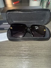 Women Chanel Sunglasses Black Frame With Touch Of Gold Has Case