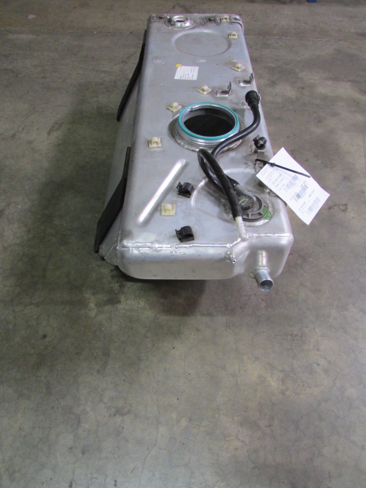 Maserati Quattroporte Fuel Tank, Gas Tank, Used P/N 215473
