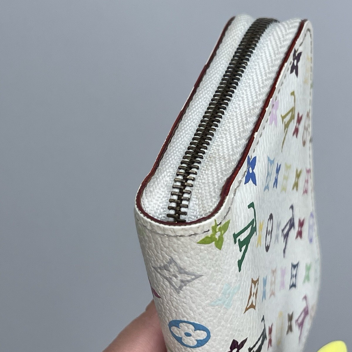 Louis Vuitton Takashi Murakami White Multicolor Coin Card Louis Vuitton Takashi Murakami White Multicolor Coin Card