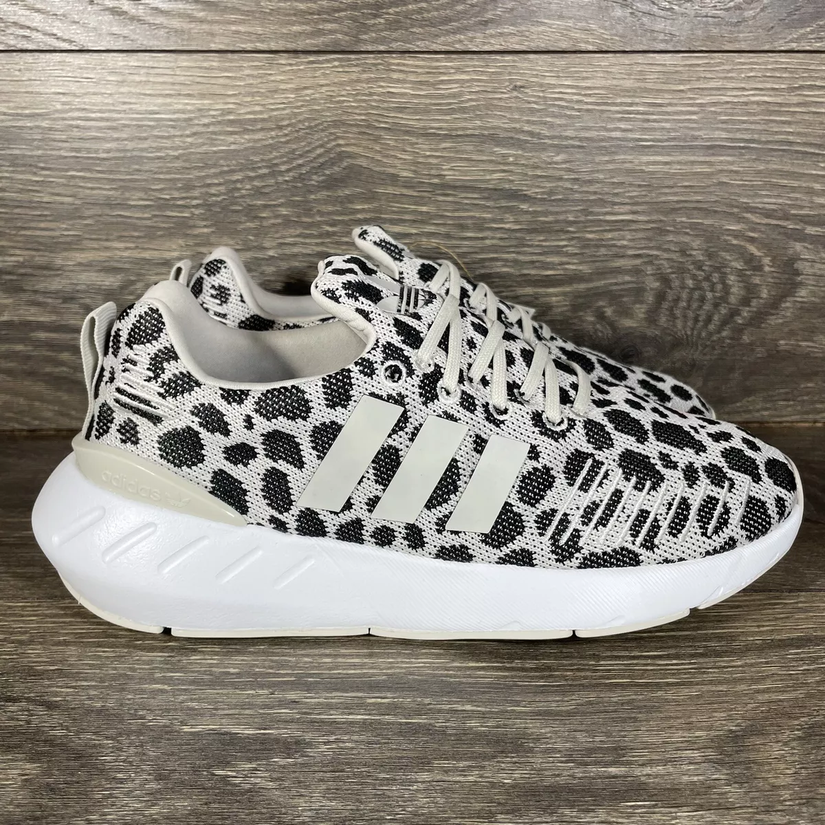 Adidas women's top leopard shoes