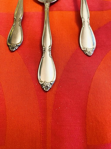 Oneida Community Betty Crocker Chatelaine Brillante 3- Cucharas para Servir Tenedor - Imagen 8 de 8