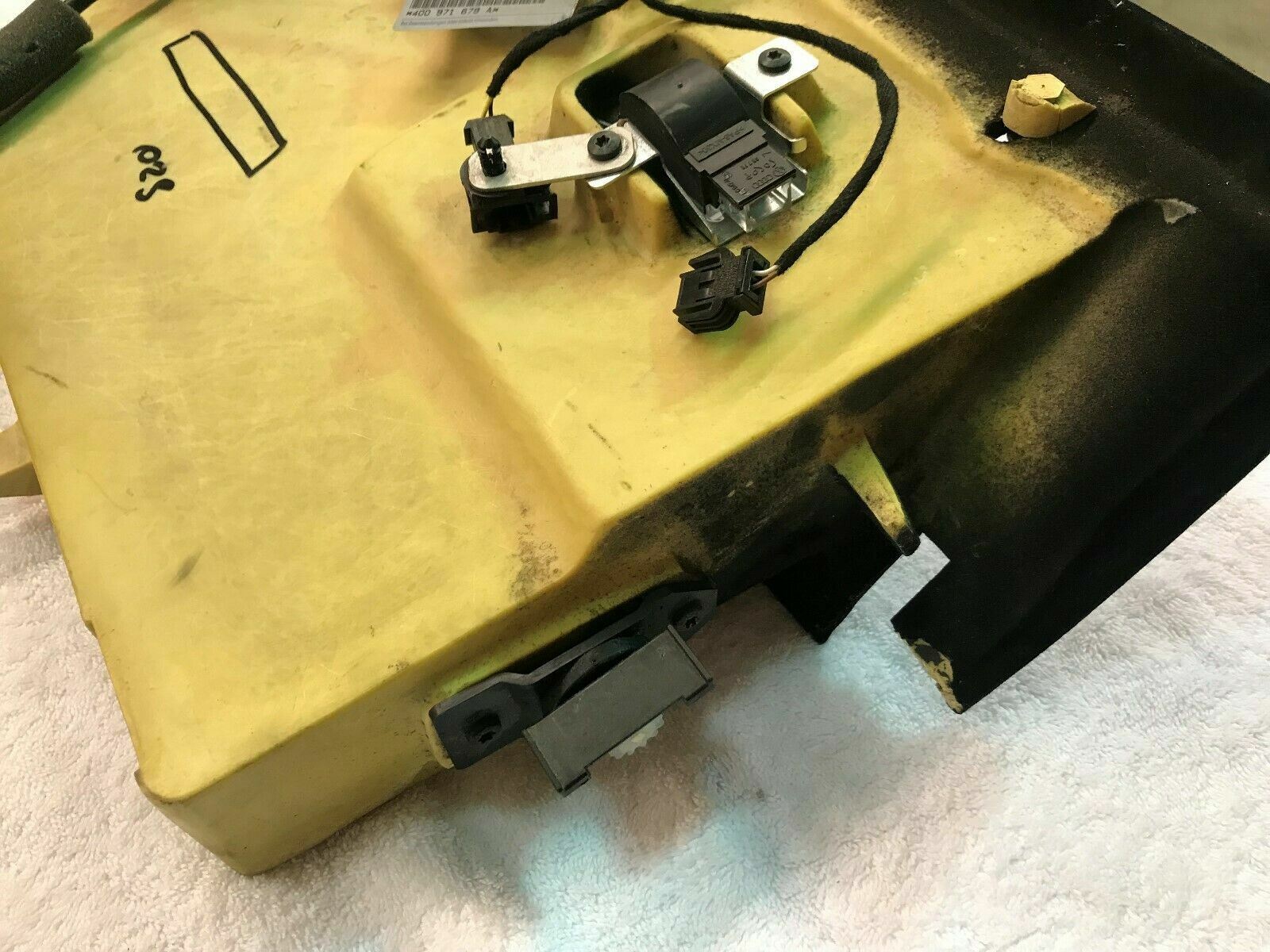 LAMBORGHINI GALLARDO 560 LOWER RIGHT DASHBOARD ASSEMBLY GLOVE BOX OEM 401857924D