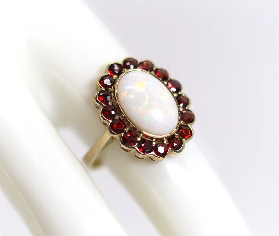 Gelbgoldring Opal Granat Kranz 333 – 8kt, Milchopal Cabochon, Stern Blume Rg. 57 - Bild 4 von 4