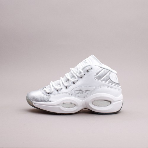 white reebok classics junior