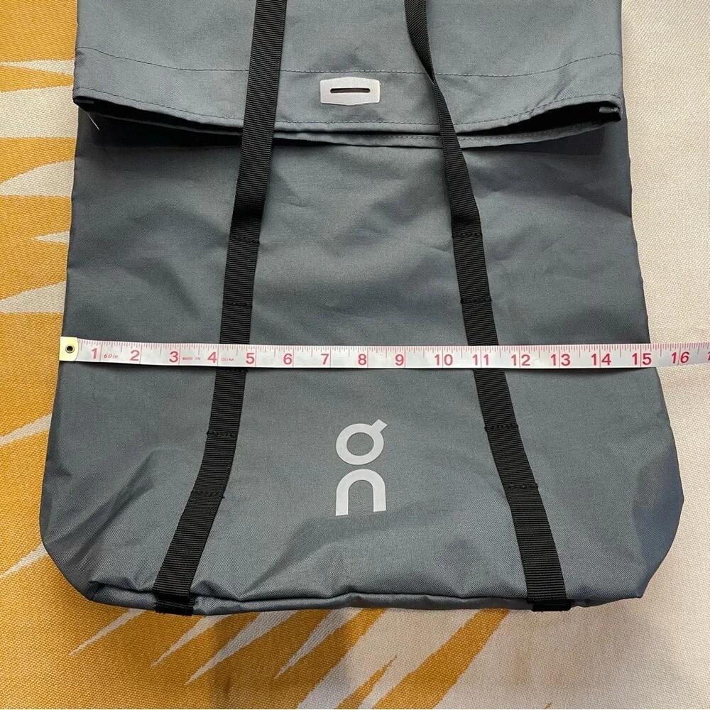 On Cloud backpack /light tote - image 3
