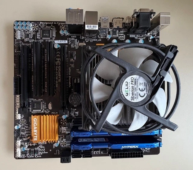 Gigabyte GA-Z97M-D3H Intel Z97 + CPU i5-4690C 3,9 GHz + 8GB RAM HX316C10FK2/8 - Bild 3 von 4